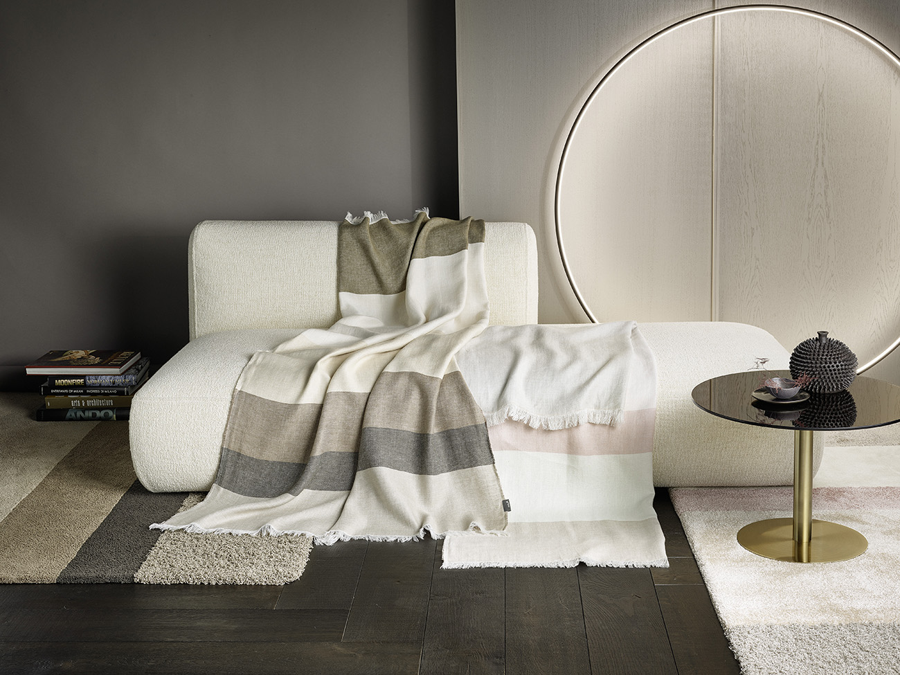 Plaids & Kissen von böhm